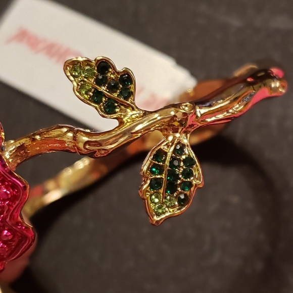 Betsey Johnson Bracelet - Picture 15 of 16